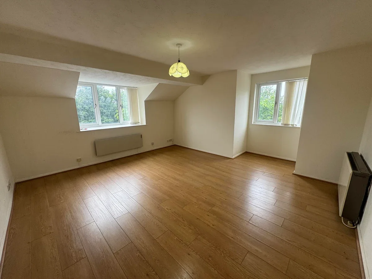 Flat Haighton Court in Preston