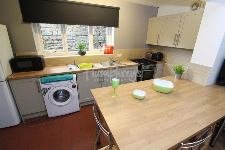 Flat Cobden Terrace in Sheffield