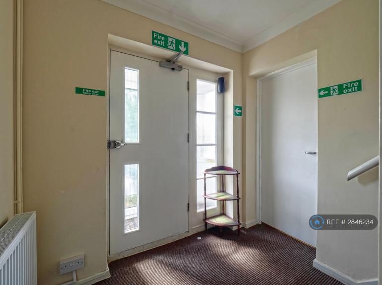 Room St. Anne's Road in St Albans
