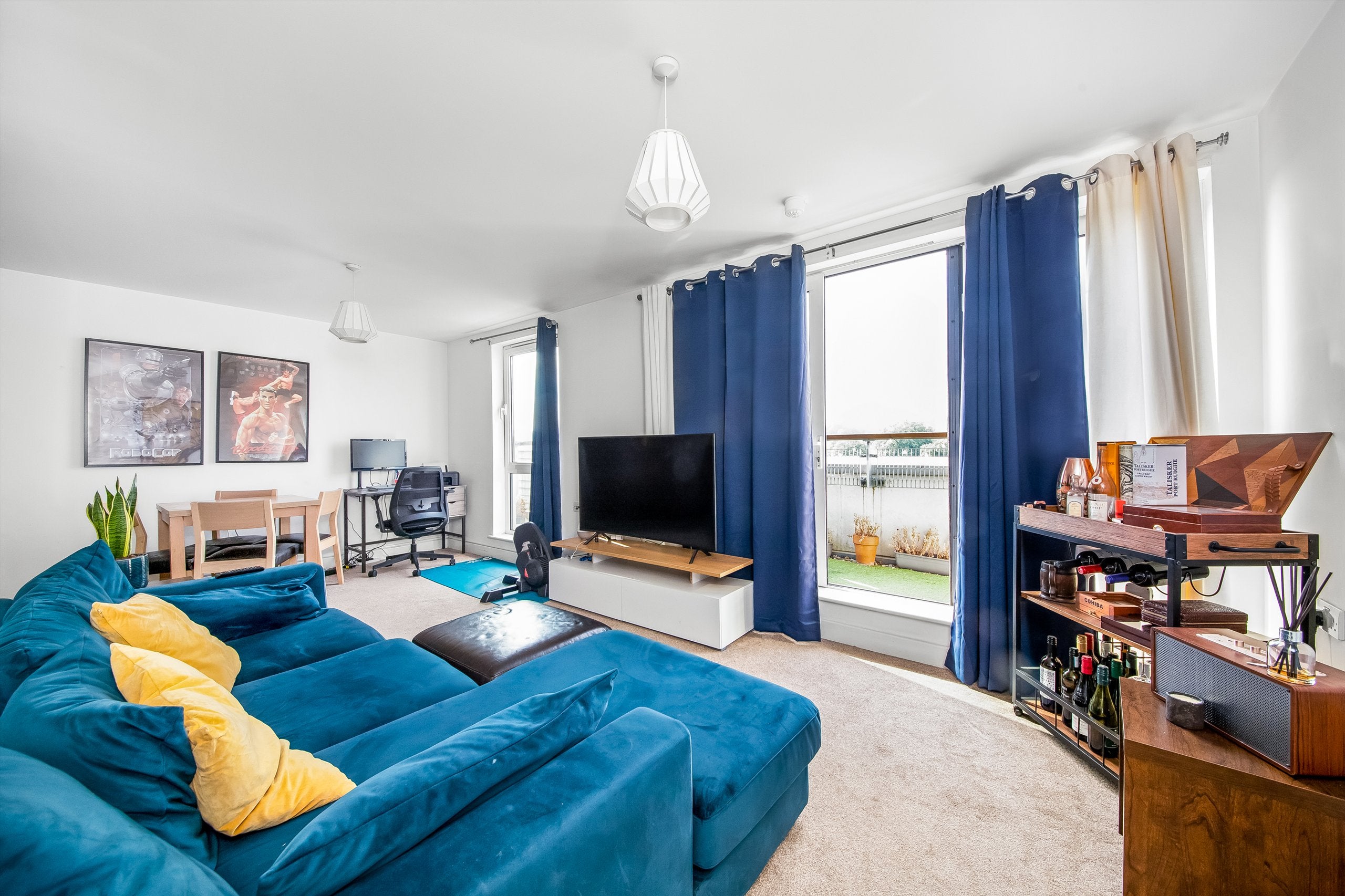 Flat Tarves Way in Greater London