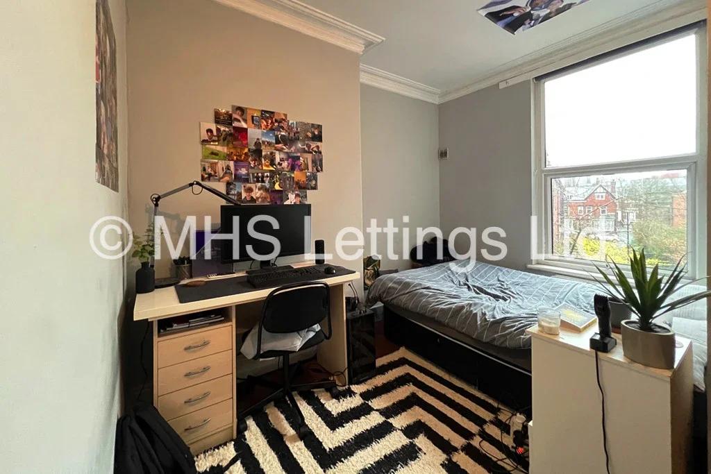 Room Hanover Square in Leeds