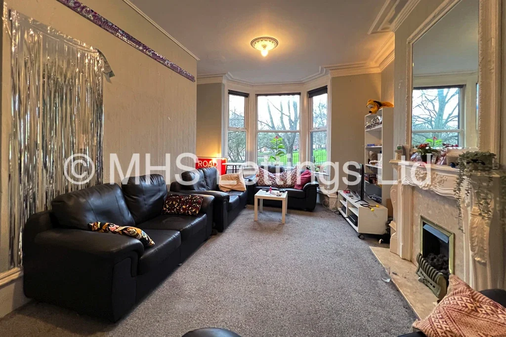 Room Hanover Square in Leeds