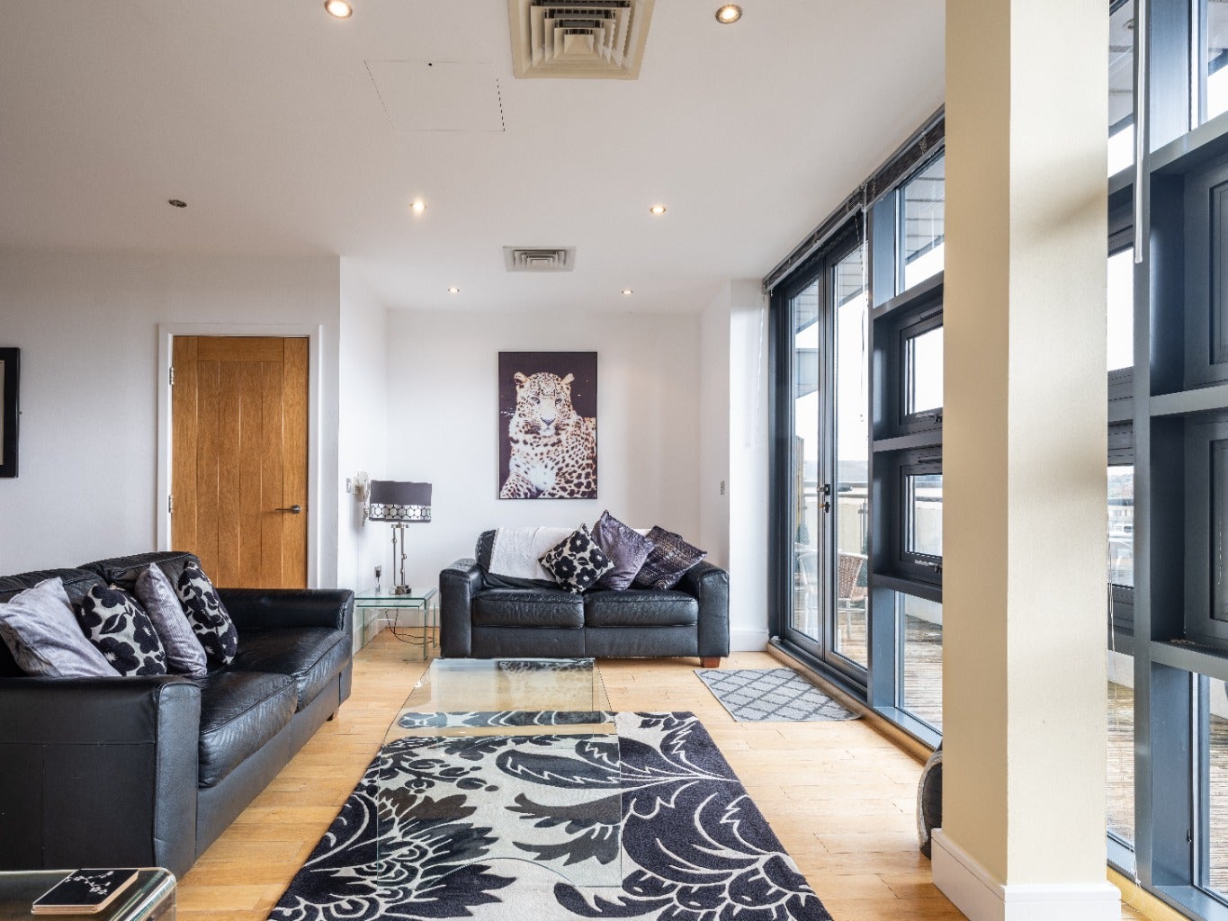 Flat Low Friar Street in Newcastle upon Tyne