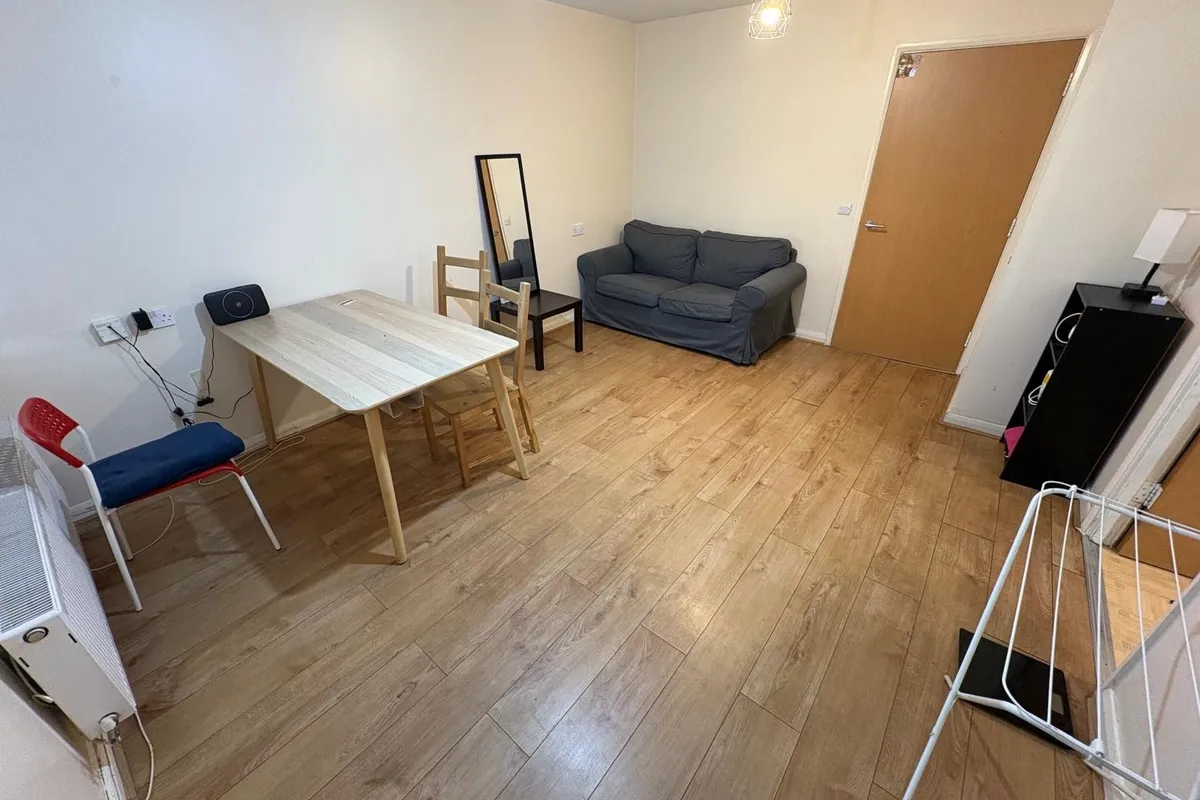 Flat Lion Court in Northampton