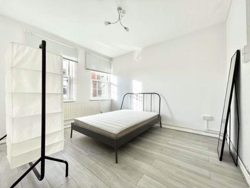 Flat Doddington Grove in Greater London