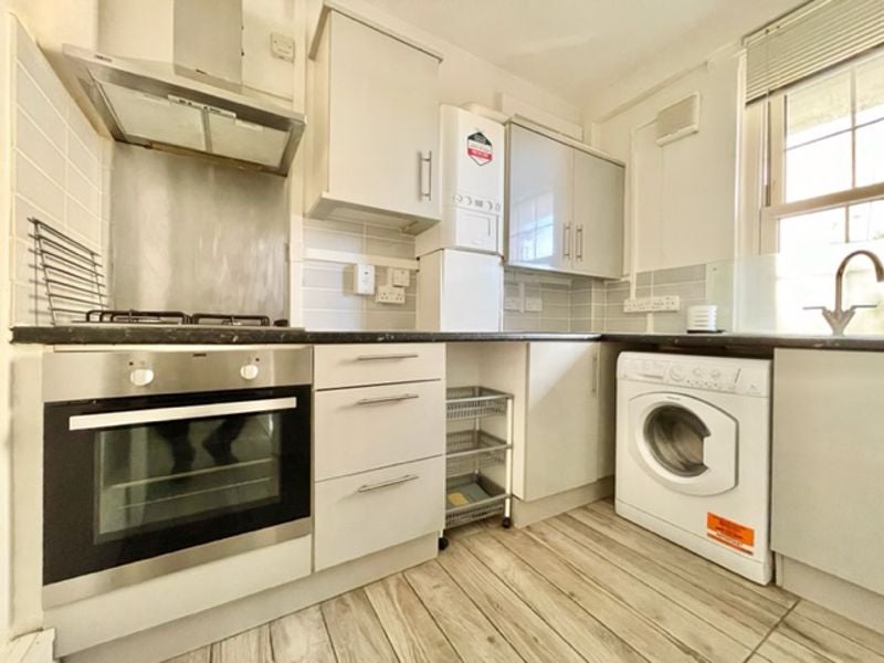 Flat Doddington Grove in Greater London