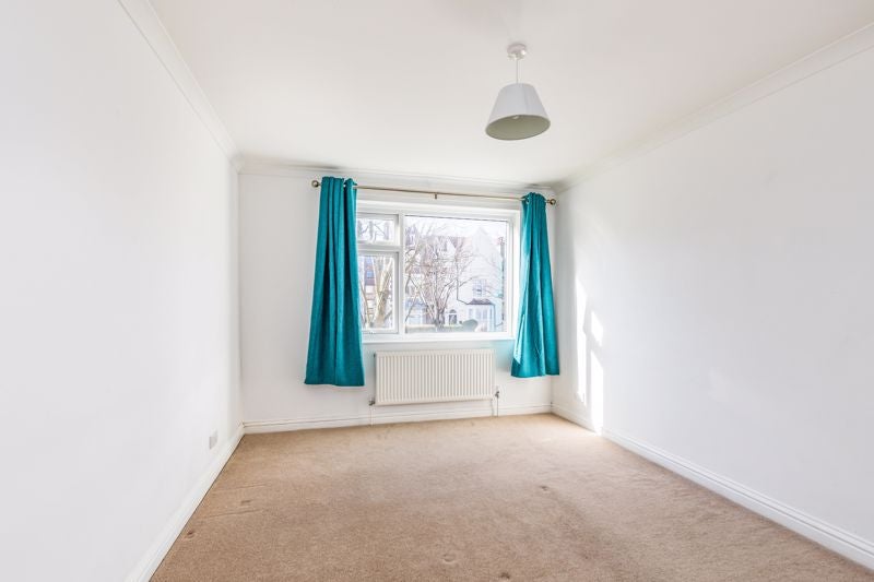 Flat Livingstone Road in Portsmouth
