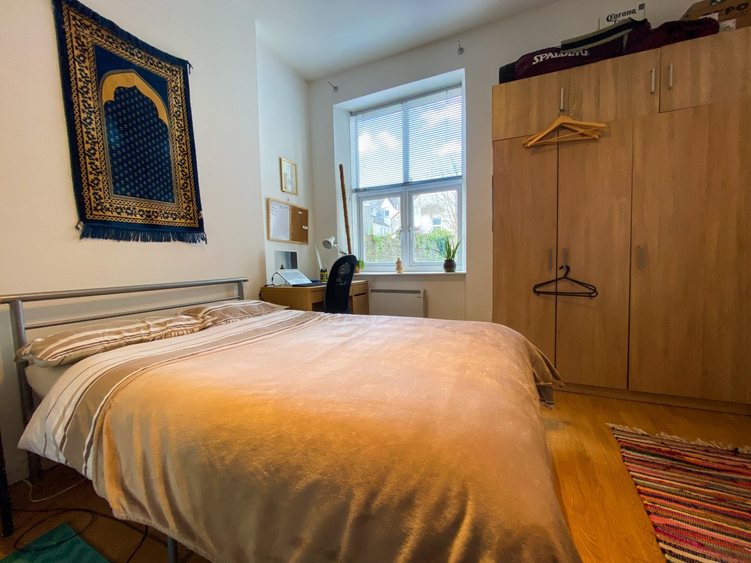 Flat Connaught Road in Cardiff