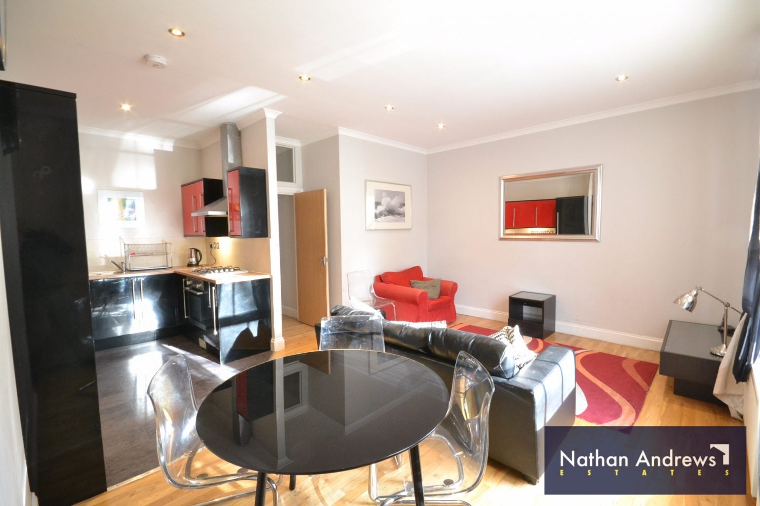 Flat Uxbridge Road in Greater London