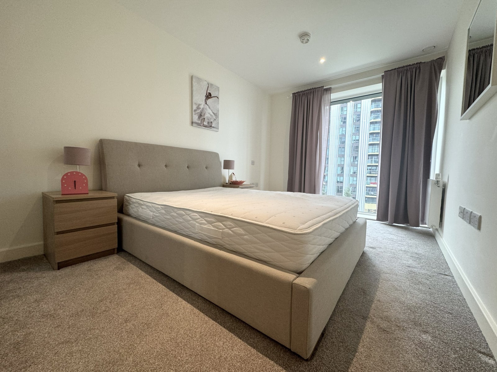 Flat Duke of Wellington Avenue in Greater London