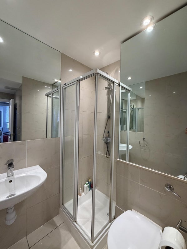Room Upper Berkeley Street in City of Westminster