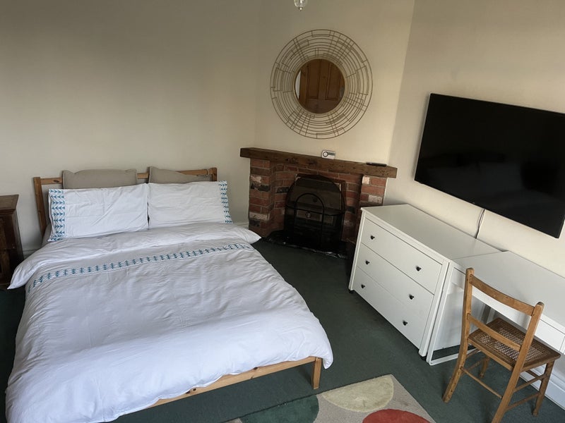 Room Perrymead in Bury