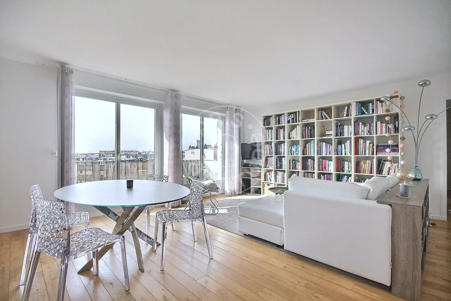 Flat Boulevard de Reuilly in Paris