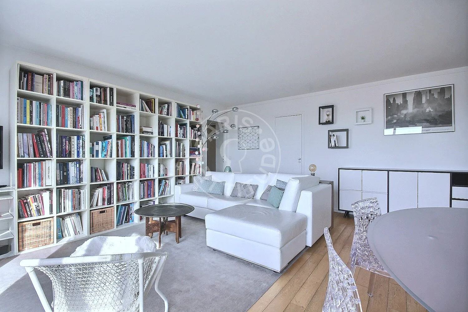 Flat Boulevard de Reuilly in Paris
