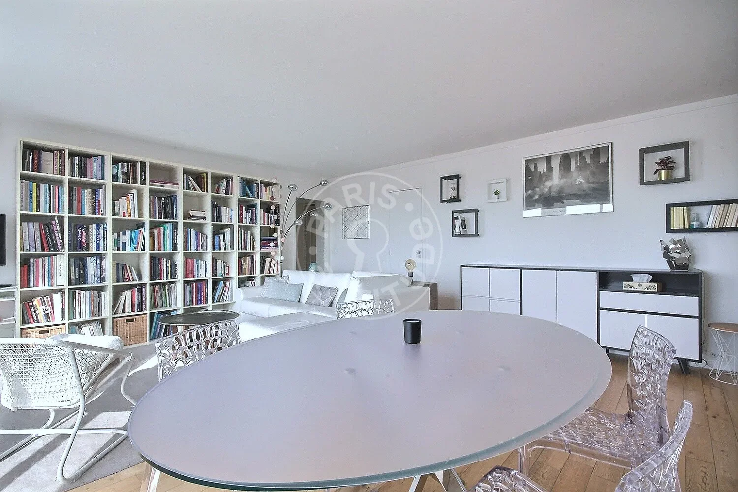 Flat Boulevard de Reuilly in Paris