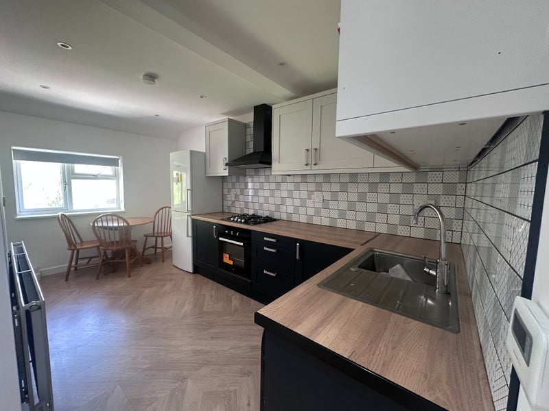 Room Shenton Walk in Metropolitan Borough of Solihull