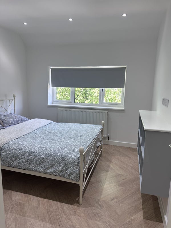 Room Shenton Walk in Metropolitan Borough of Solihull