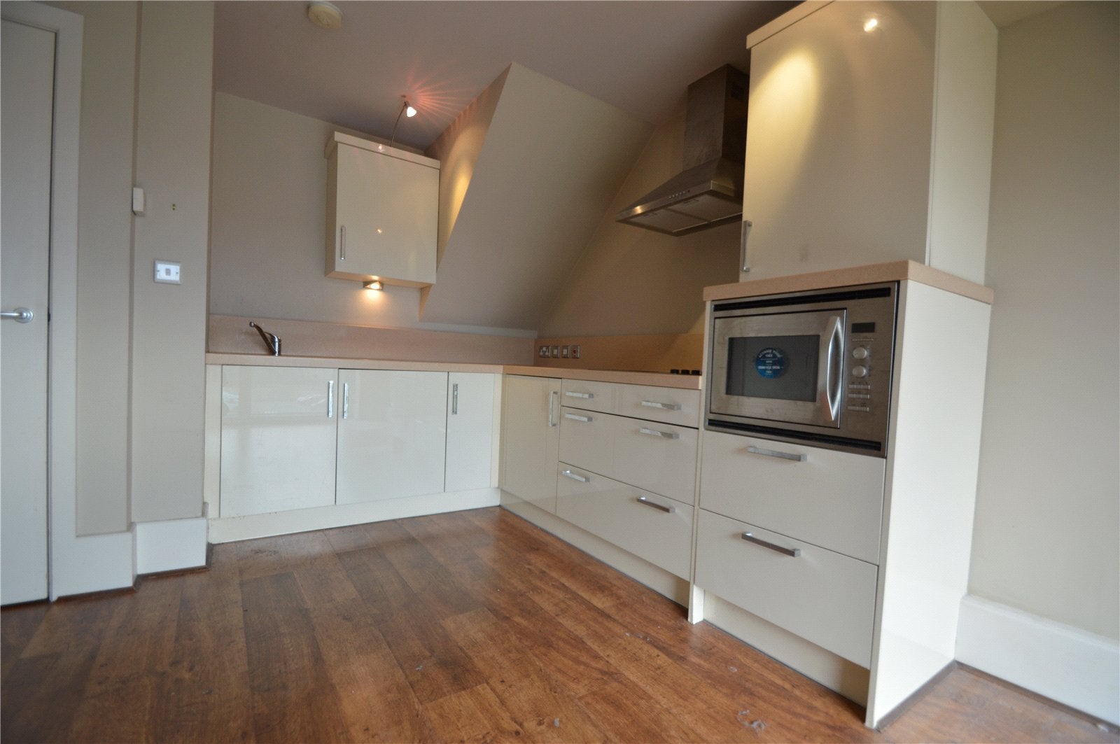 Flat Ledgard Wharf in Kirklees