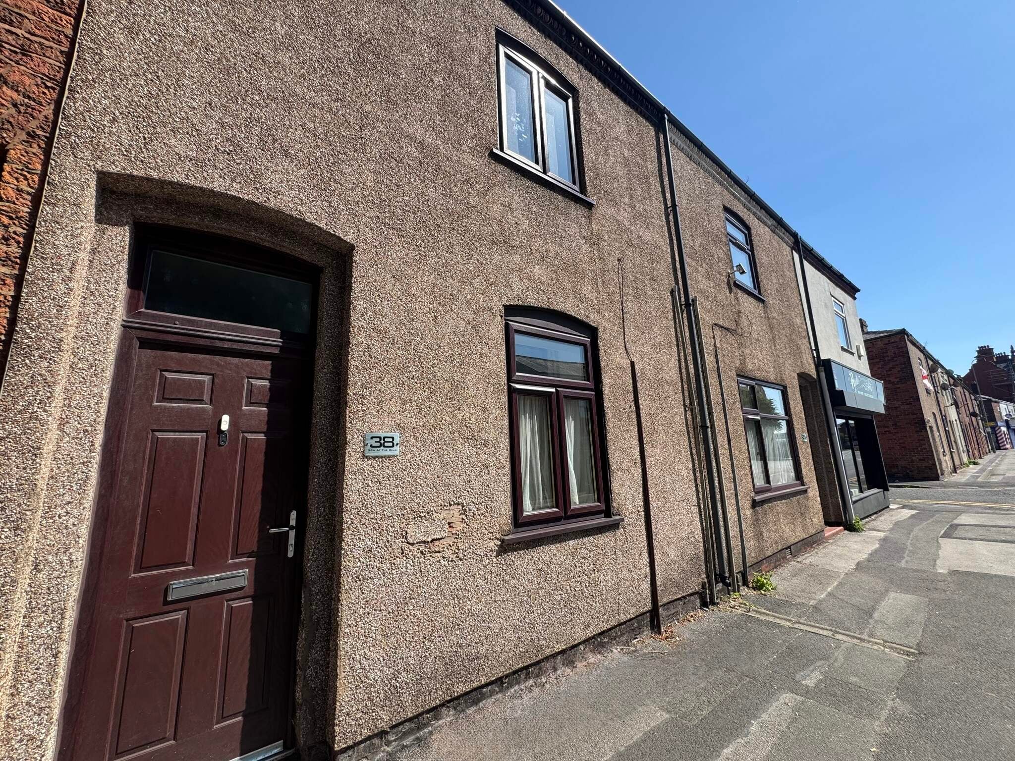 Flat Twist Lane in Leigh
