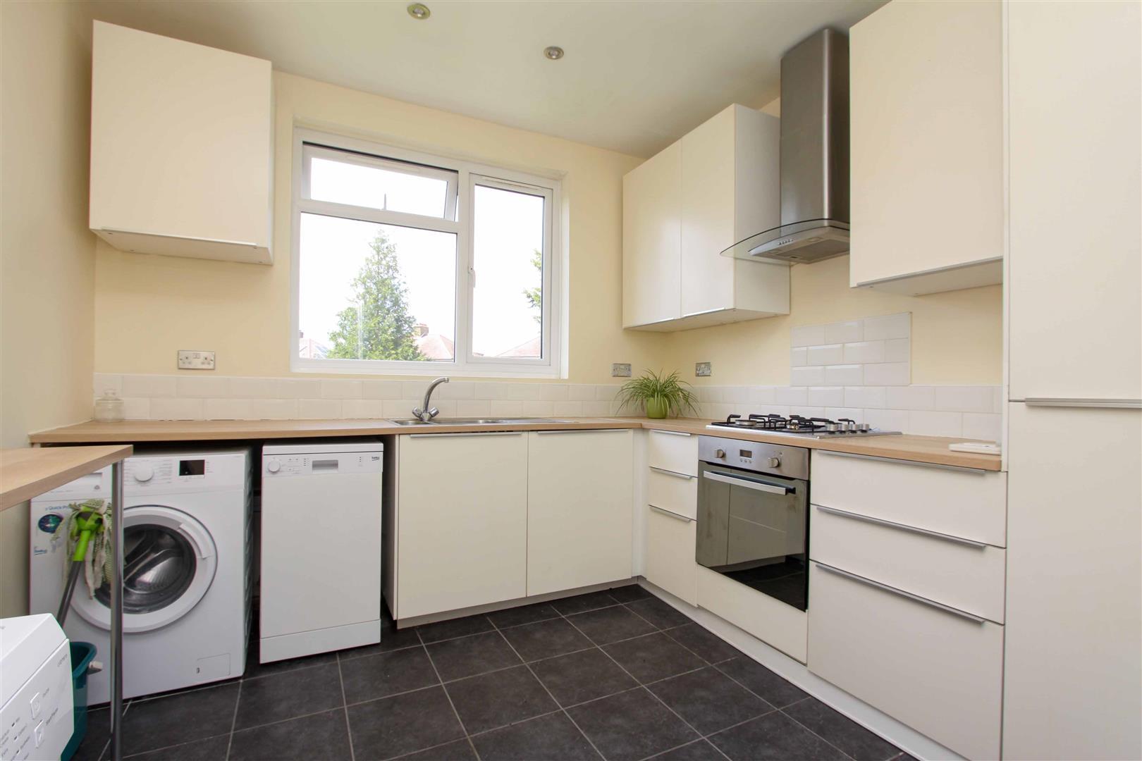 Flat Imperial Close in Greater London
