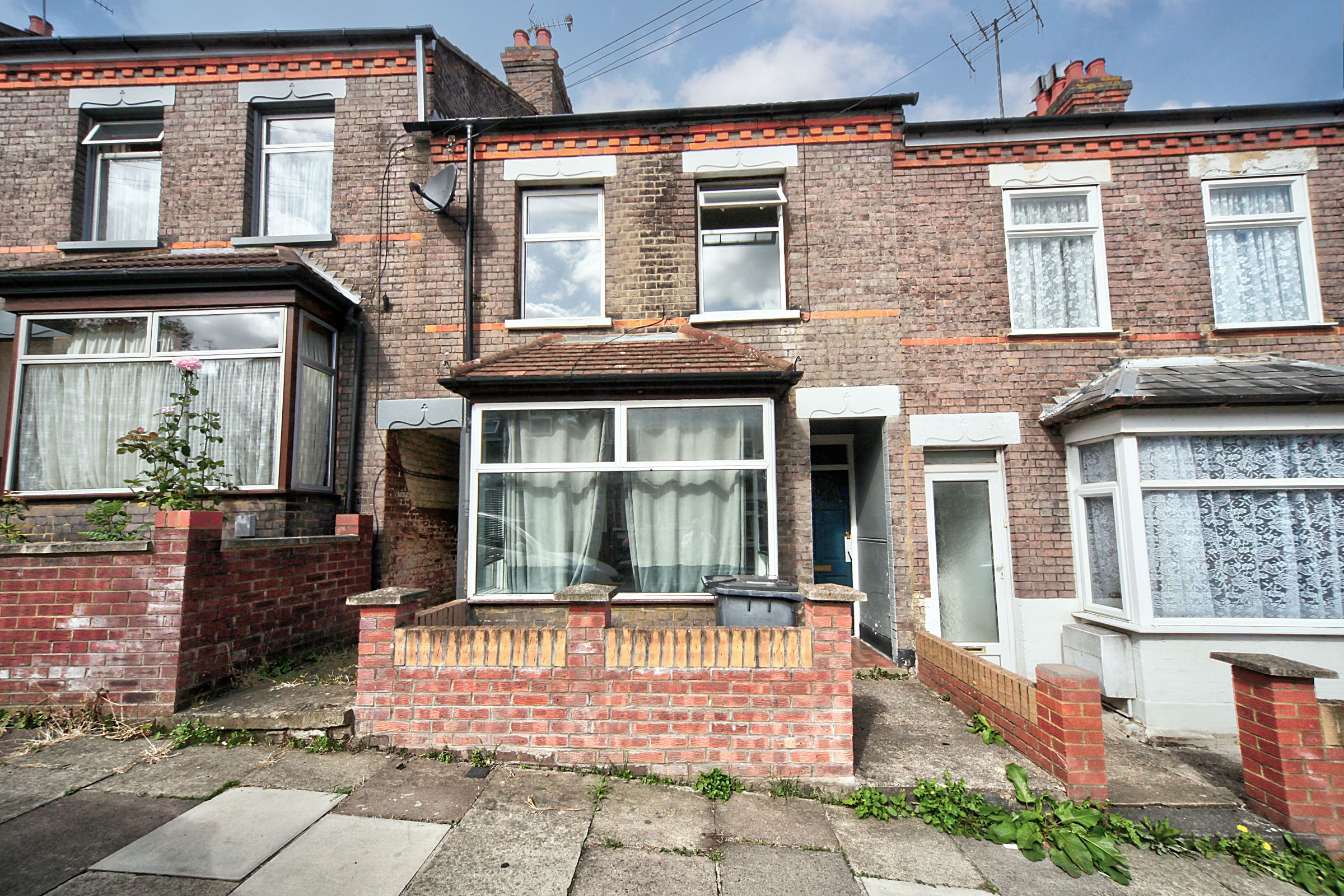 House Chiltern Rise in Luton