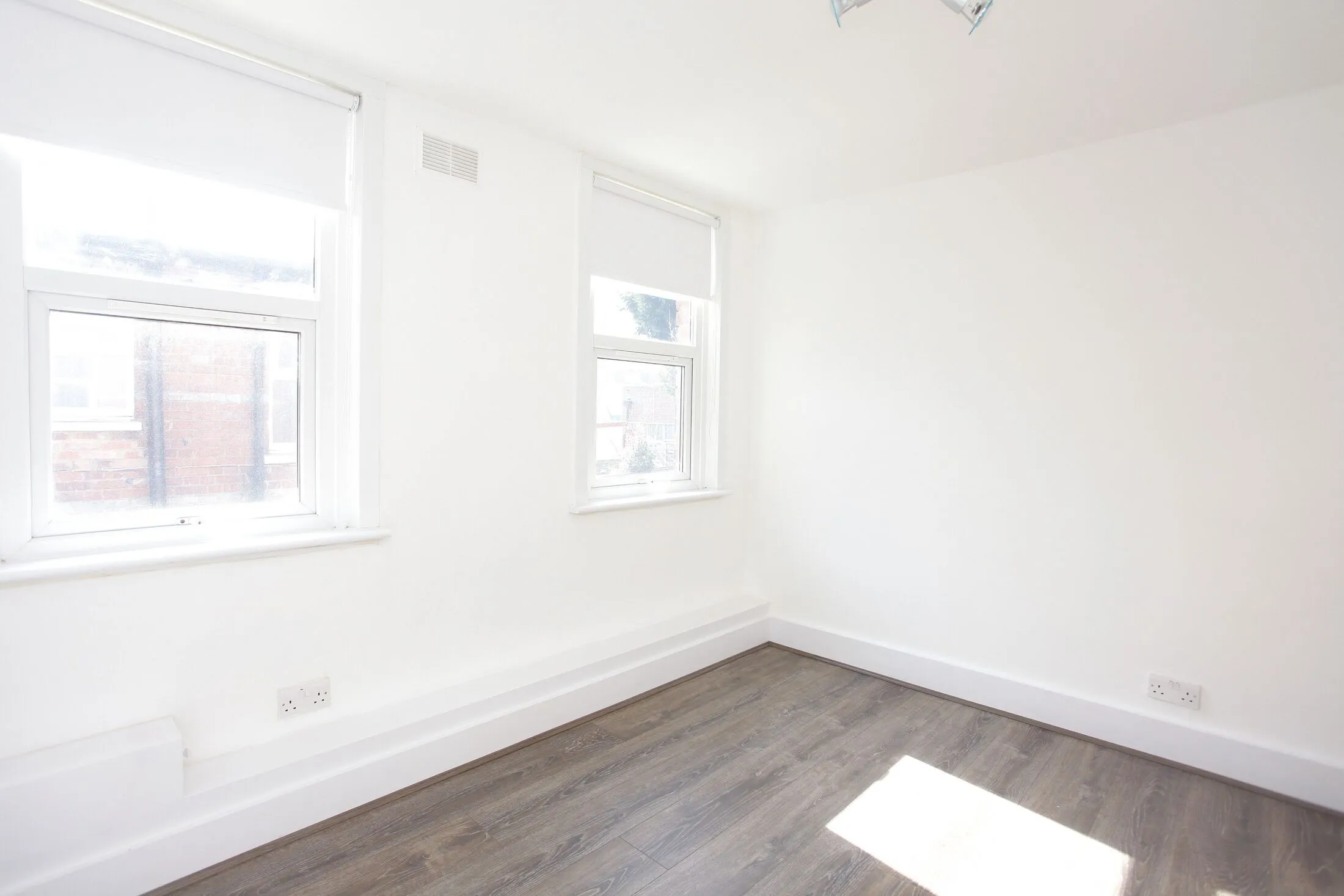 Flat West View in Greater London