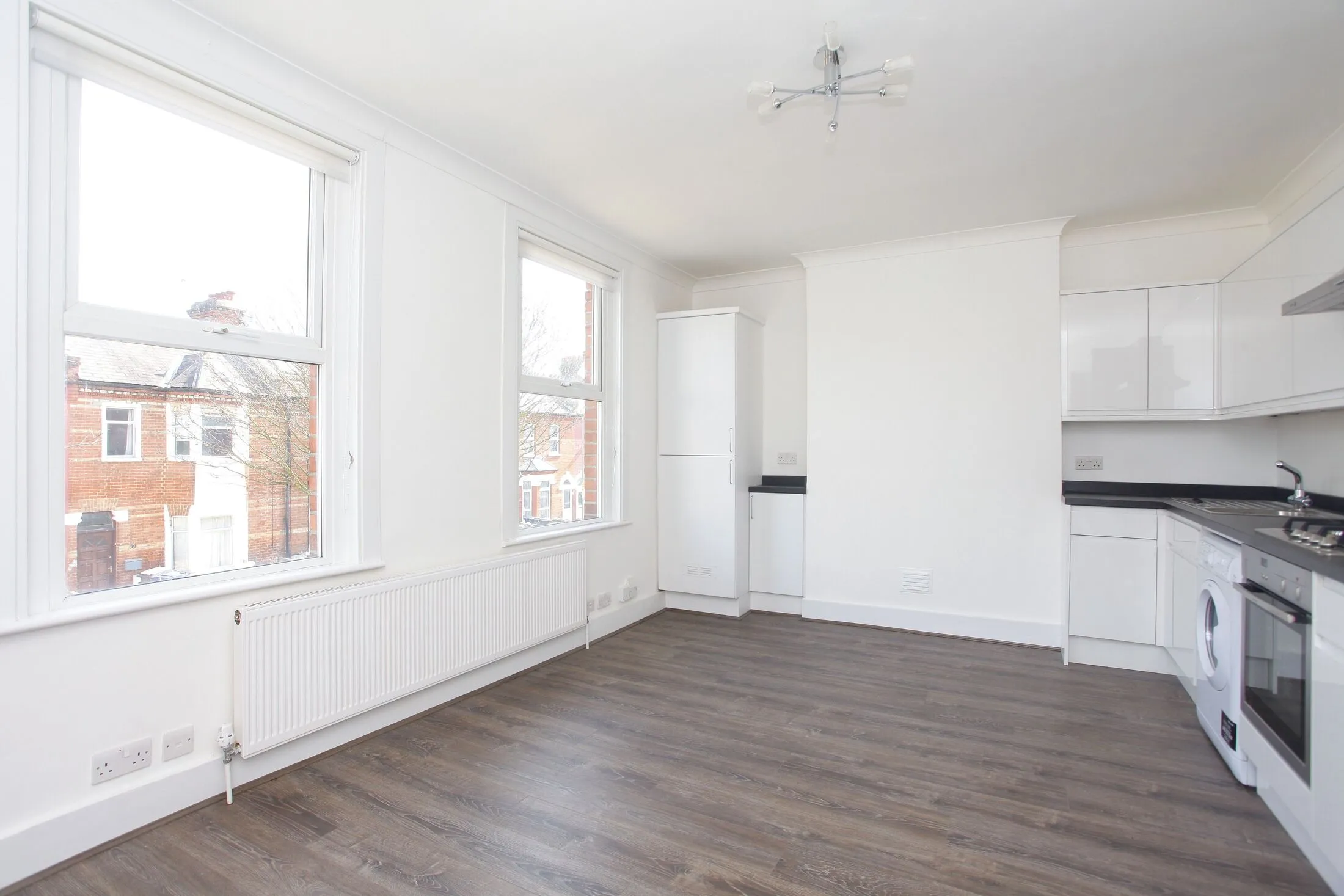 Flat West View in Greater London