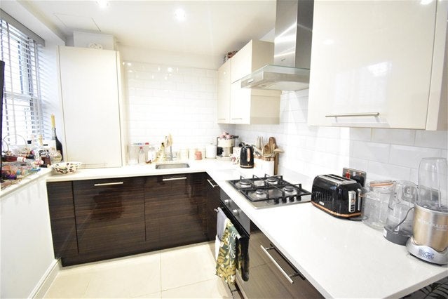 Flat Langley Road in Greater London