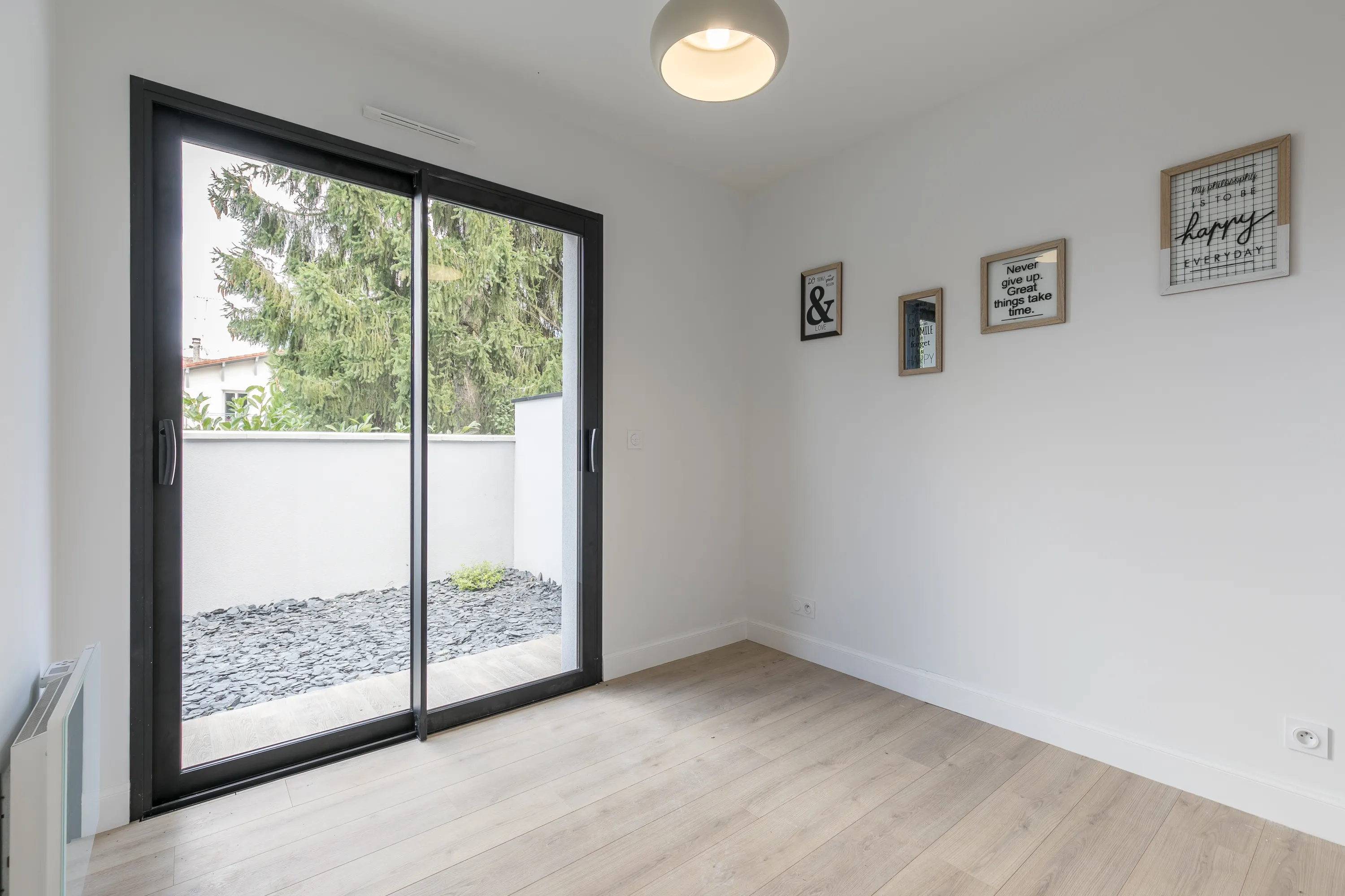 Flat Place Saint-Roch in Mont-de-Marsan
