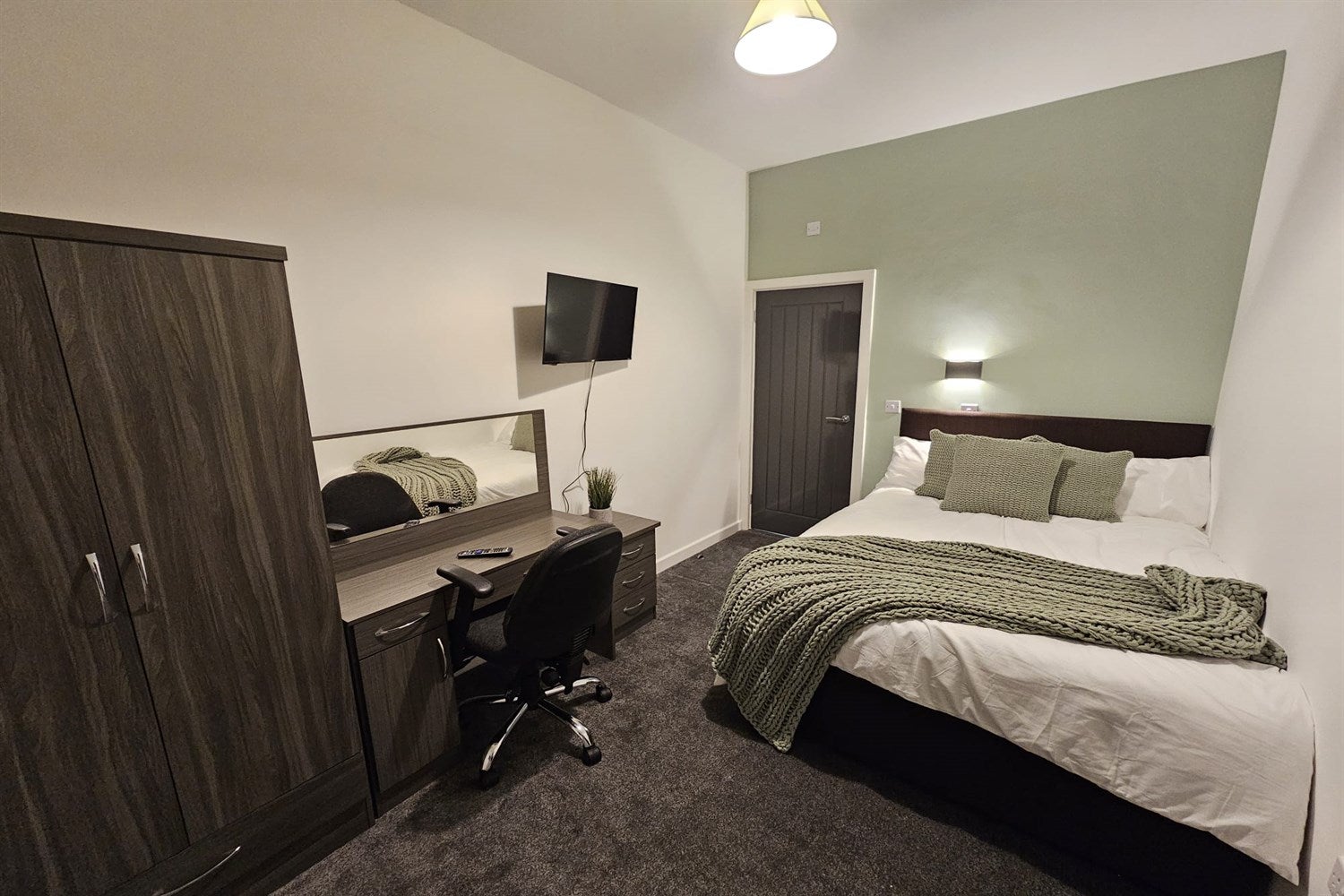 Room Dean Road in South Tyneside