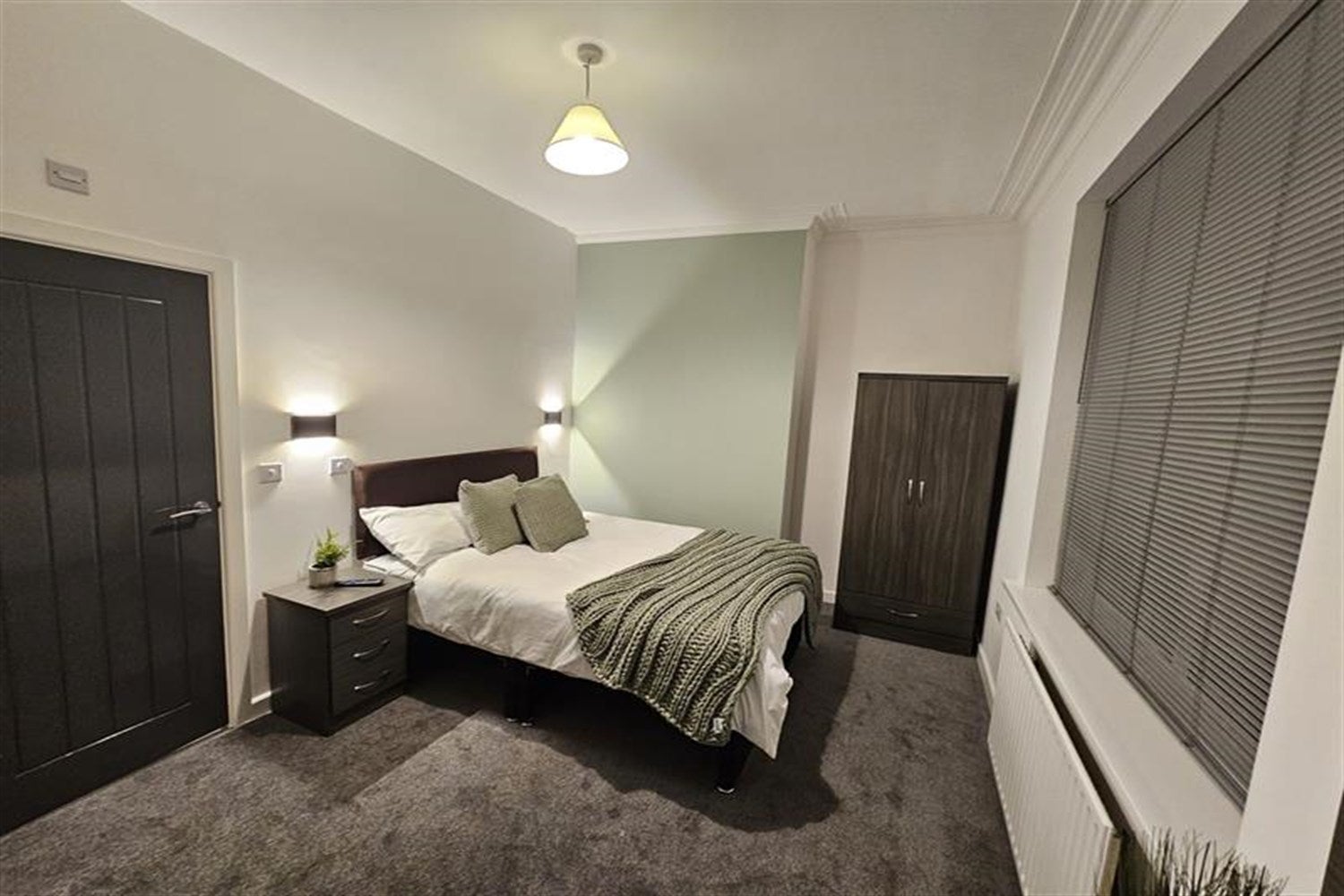 Room Dean Road in South Tyneside