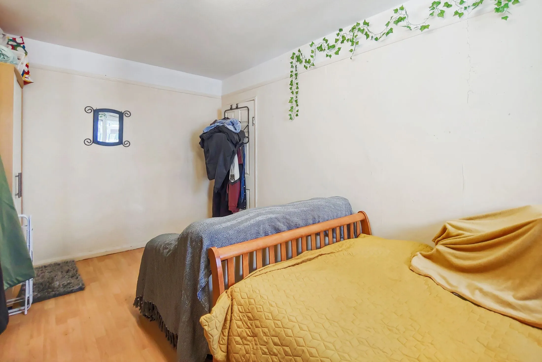 Flat Percival Street in Greater London