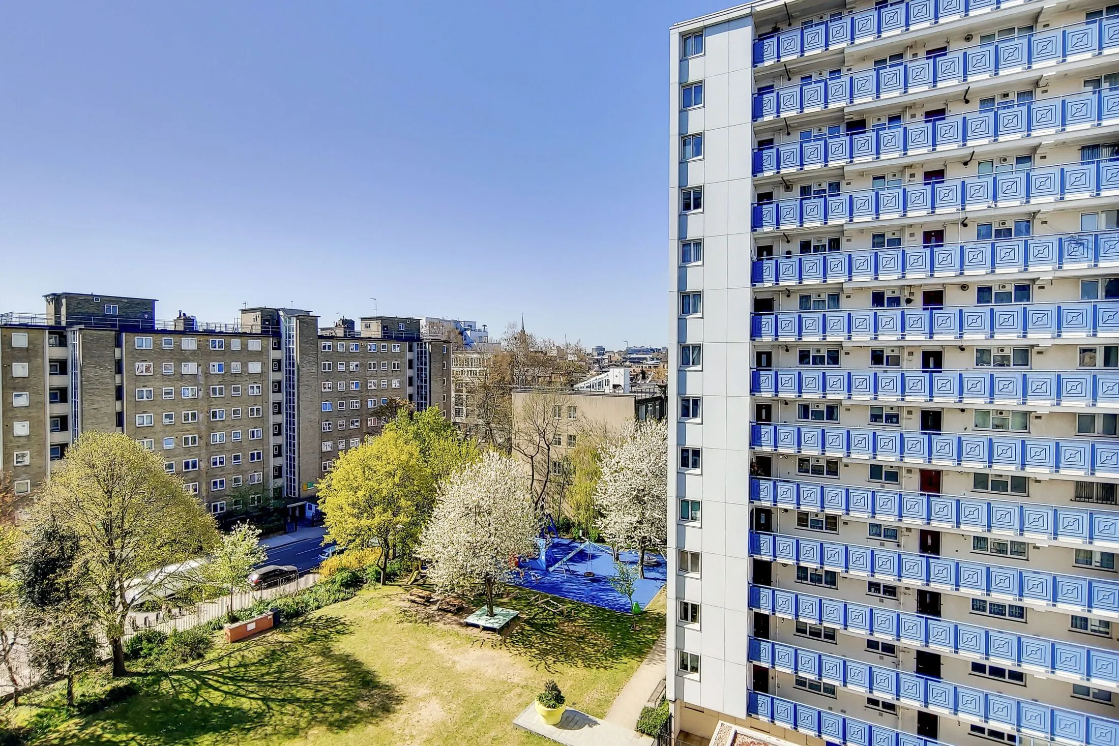 Flat Percival Street in Greater London