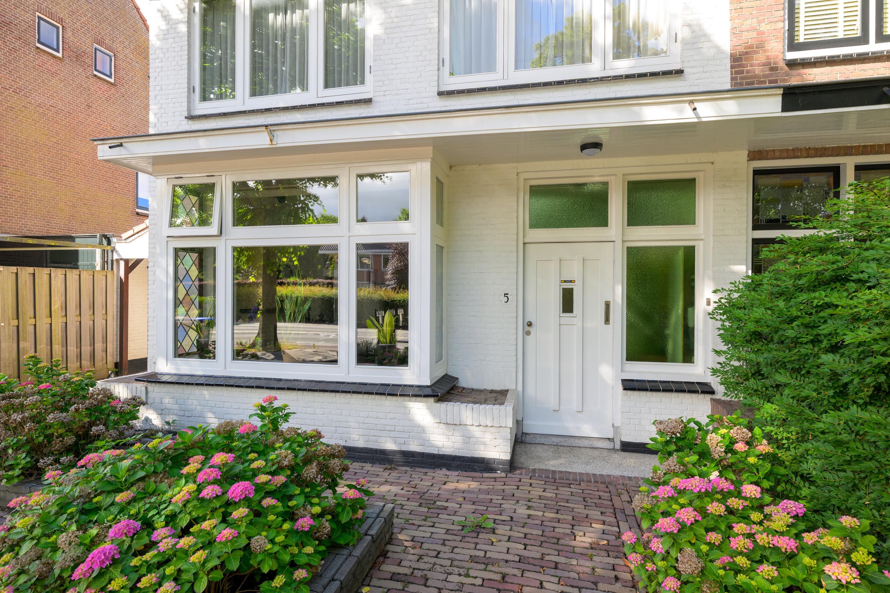 Hoekwoning te koop: Acacialaan 5, Leiderdorp