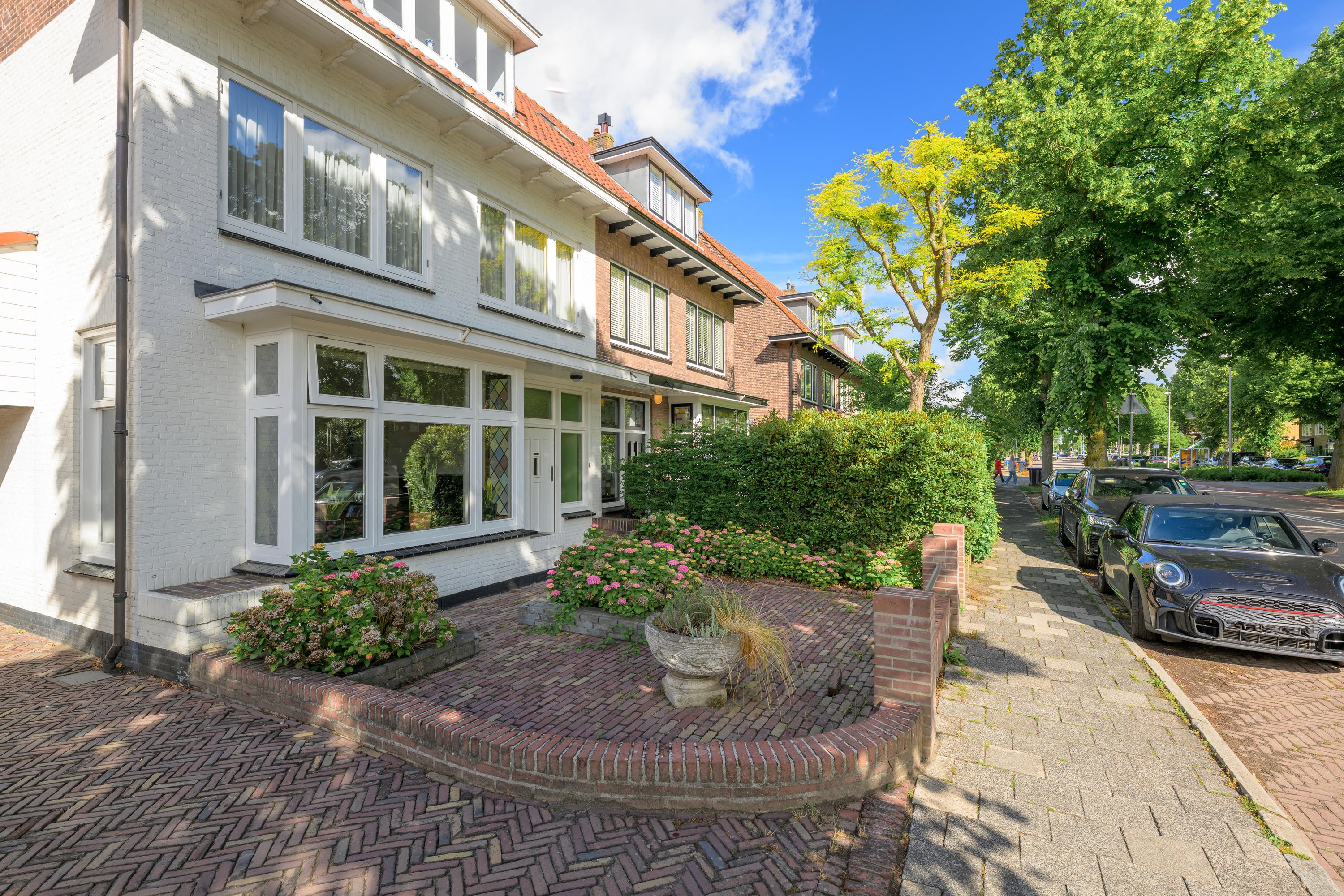 Hoekwoning te koop: Acacialaan 5, Leiderdorp