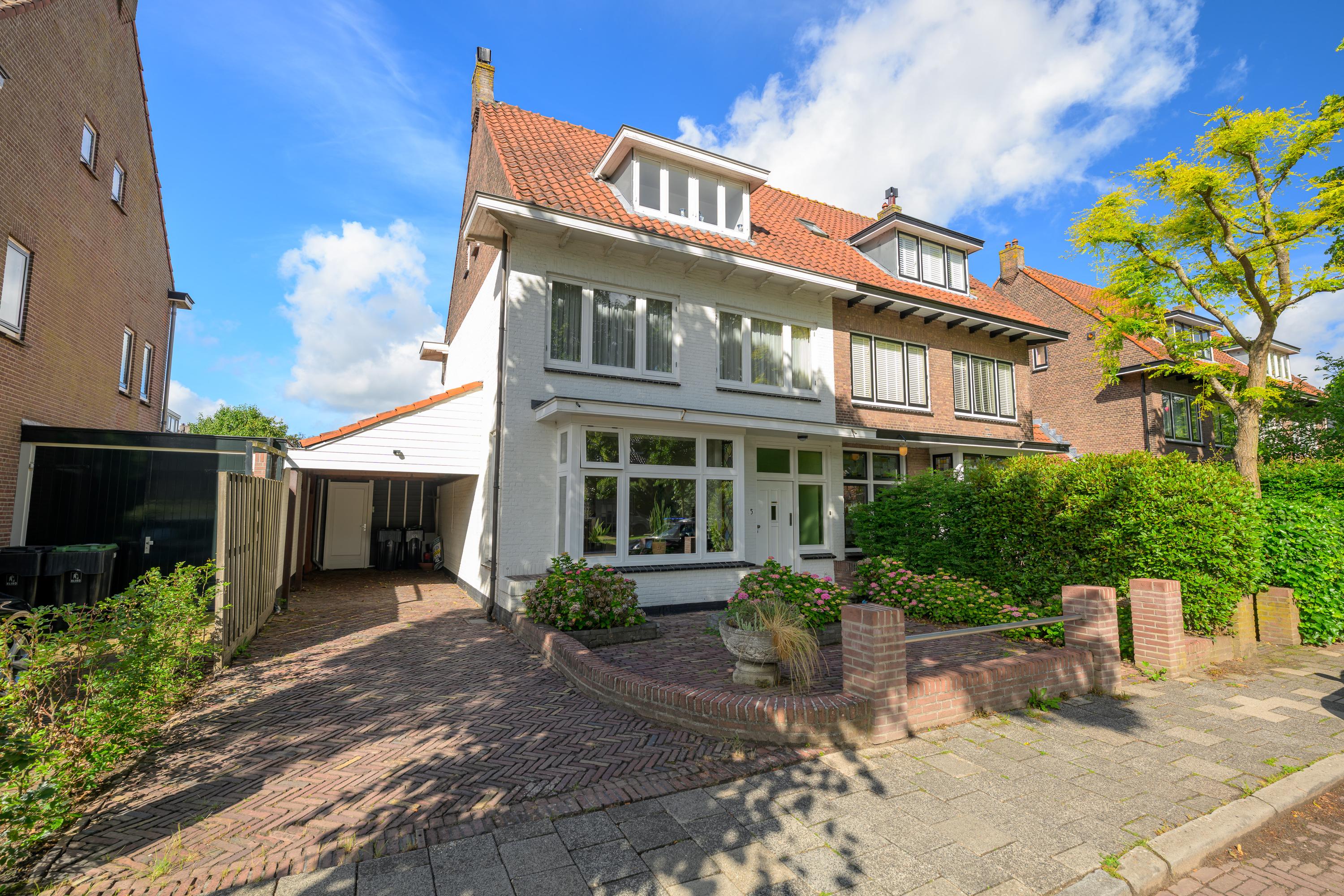 Huis Acacialaan 5 in Leiderdorp