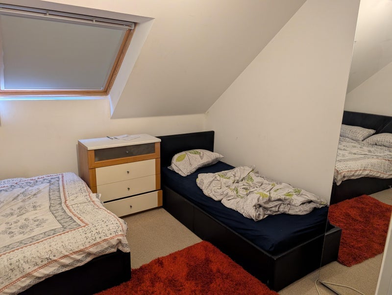 Room Long Leaze Road in Bristol
