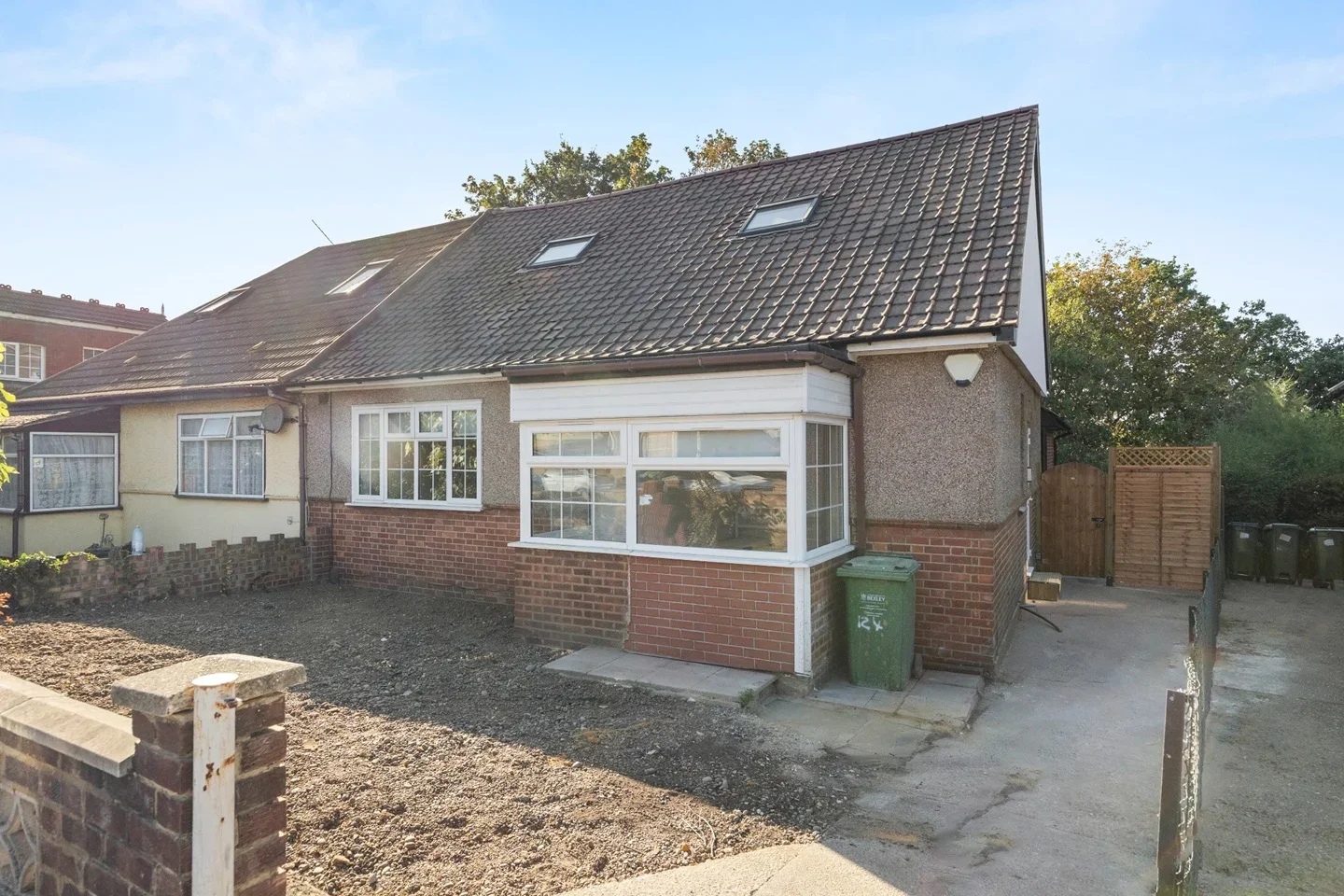 Flat Bexley Road in Greater London