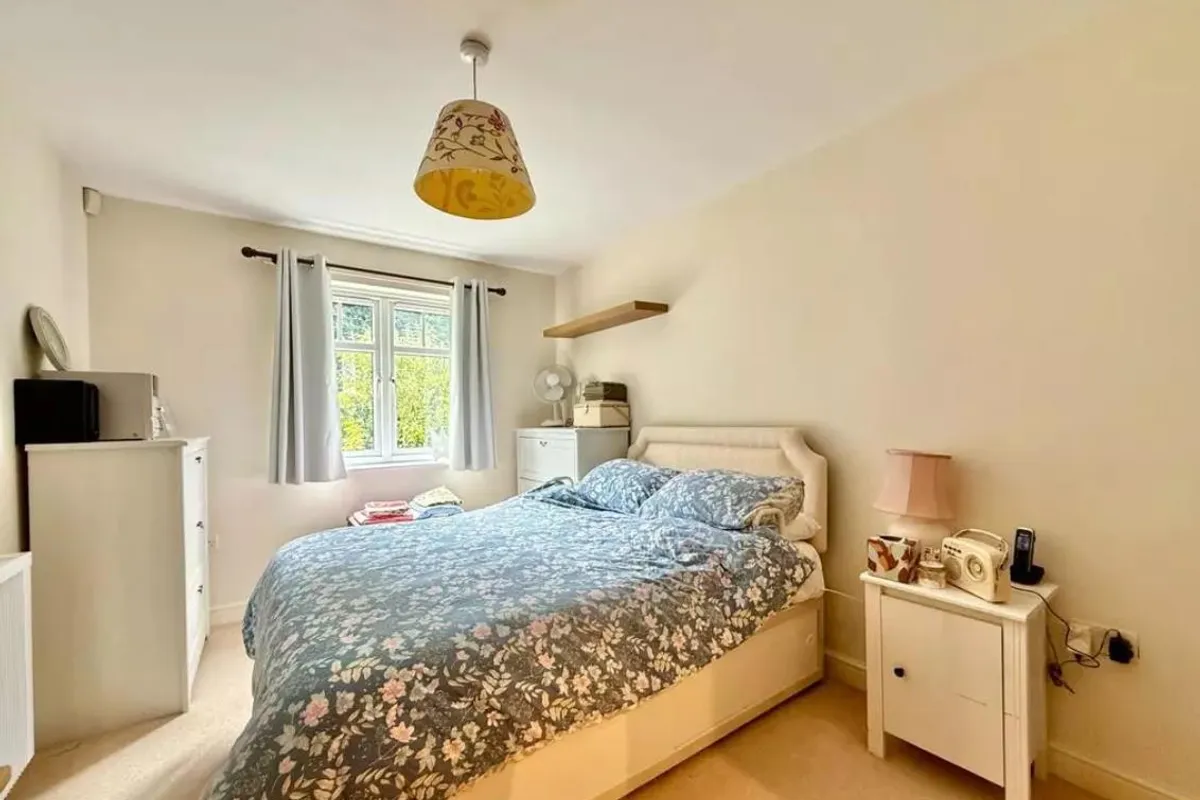 Flat King Henry's Road in Greater London