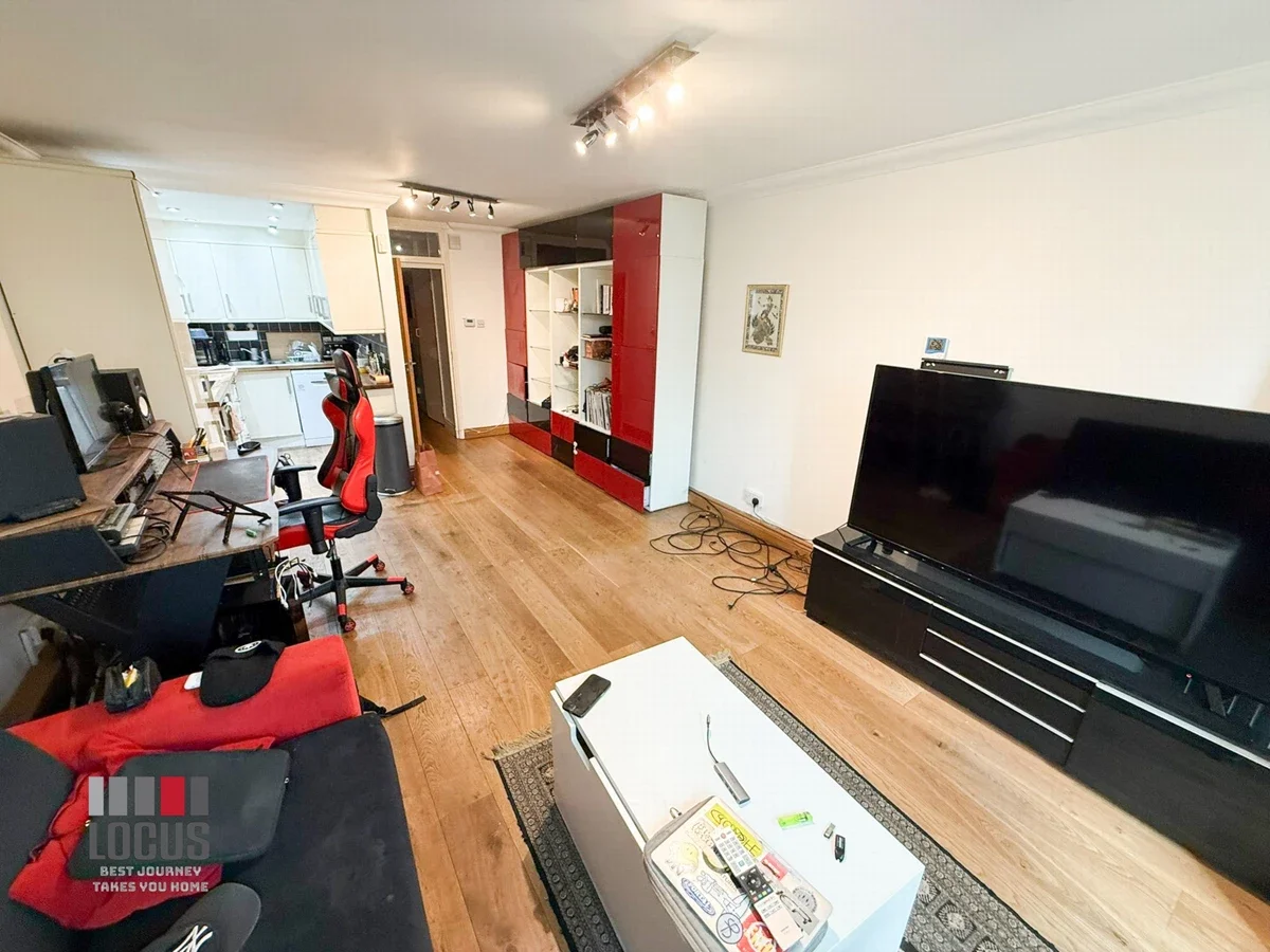 Flat Leabank View in Greater London