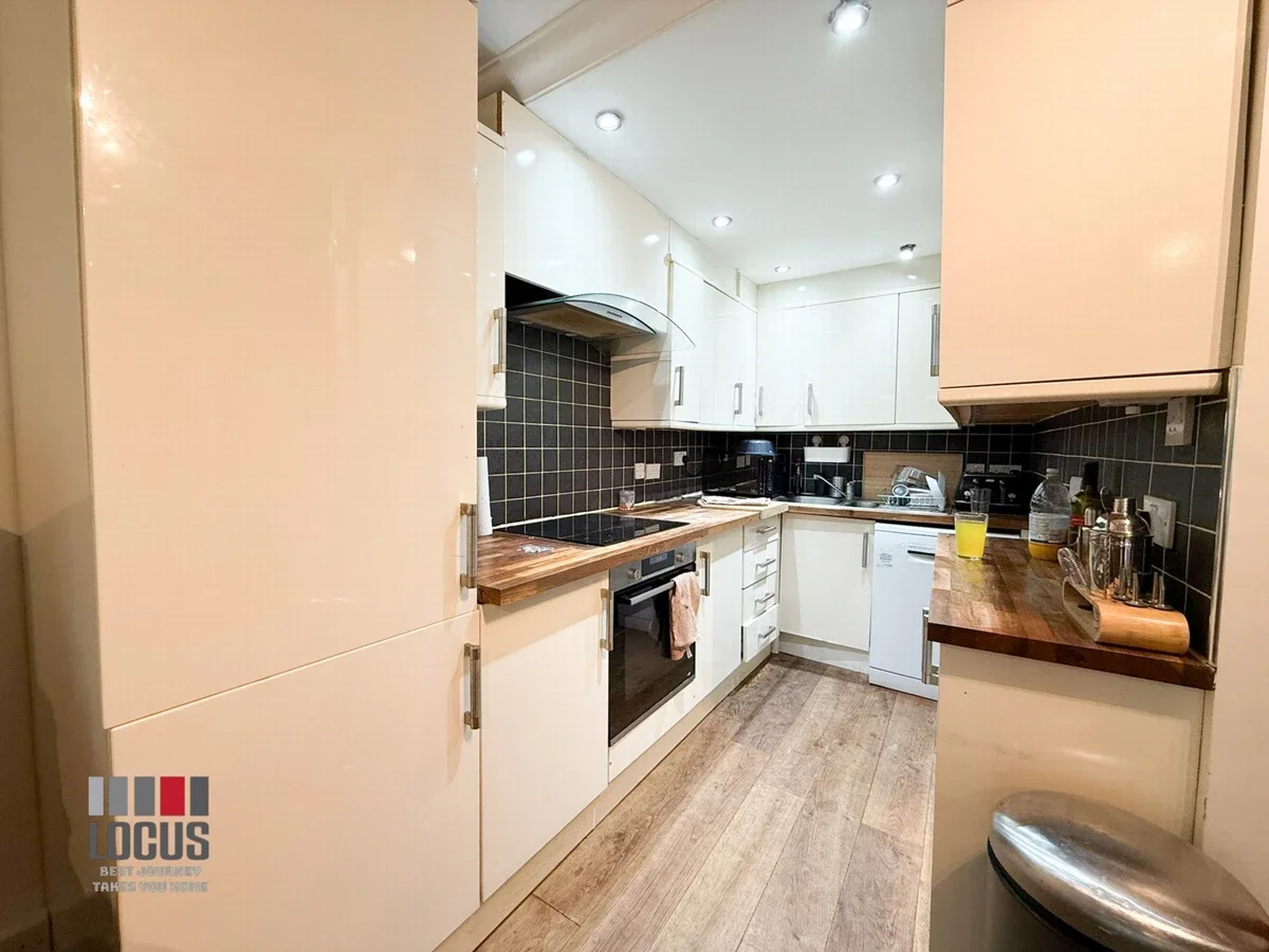 Flat Leabank View in Greater London