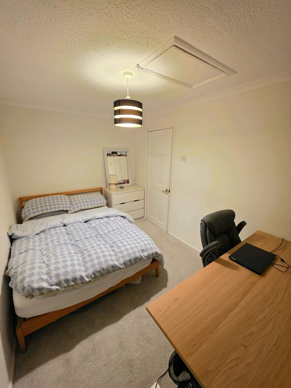 Room Swaish Drive in Bristol