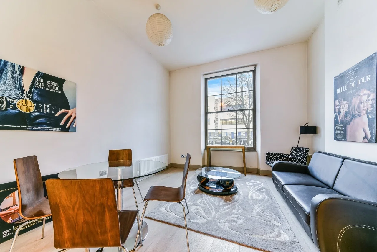 Flat Claverton Street in City of Westminster