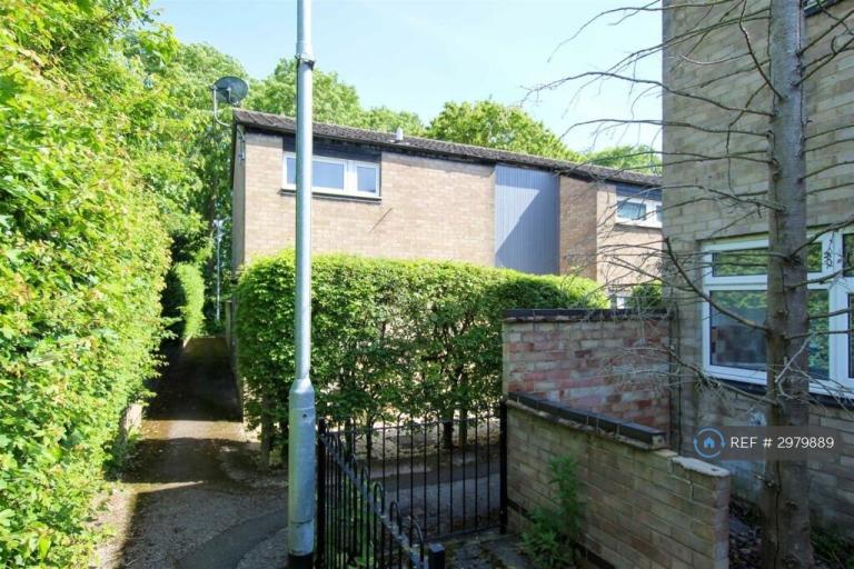 House Arran Close in Cambridge