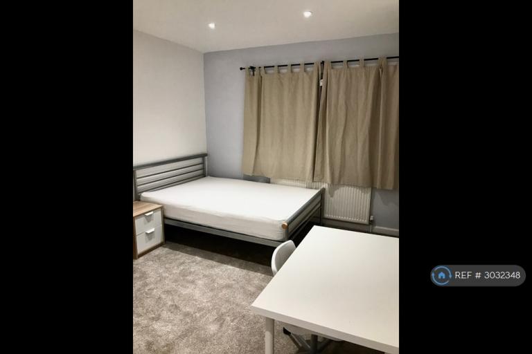 Room Fletchamstead Highway in Coventry
