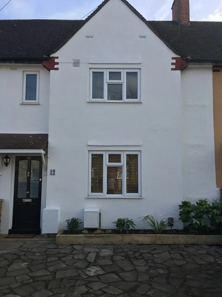 House Crowther Avenue in Greater London