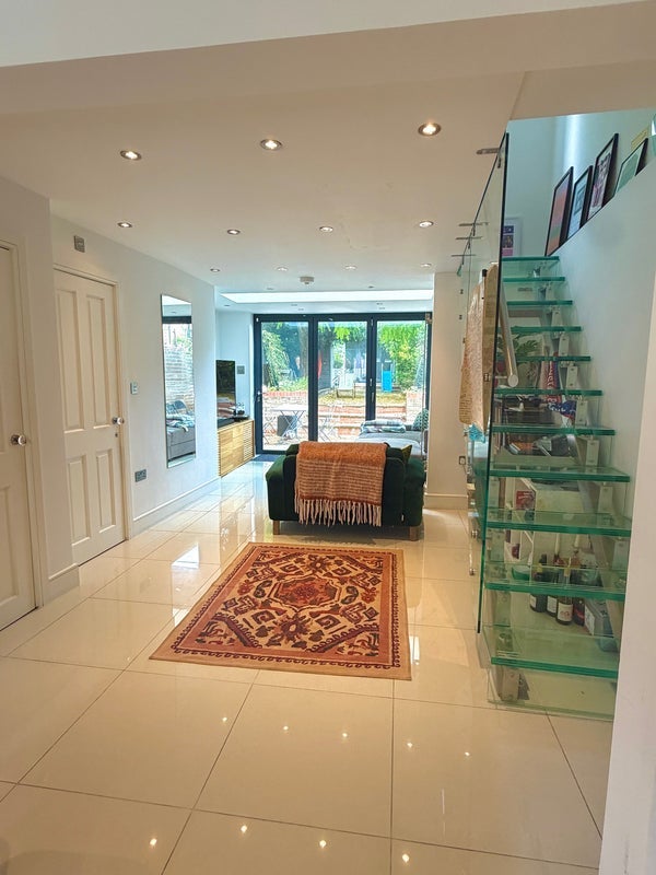 Room Whateley Road in Greater London