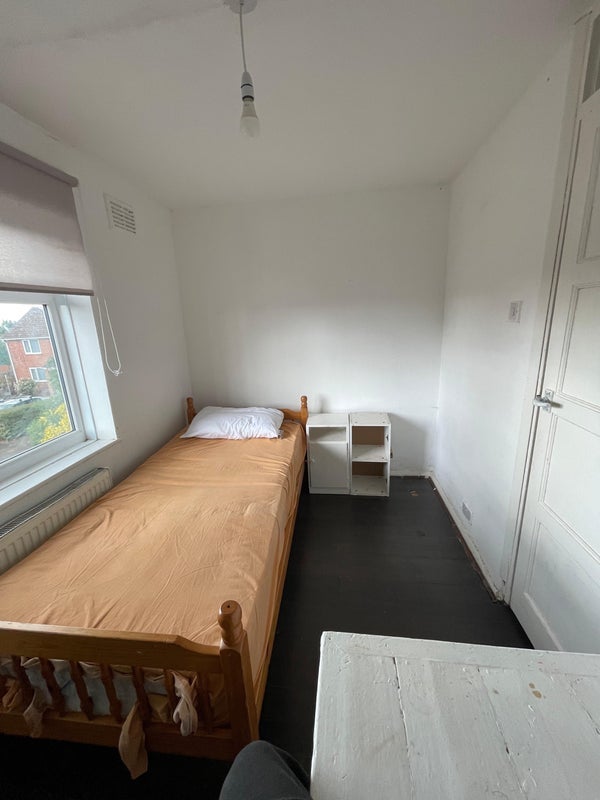 Room East Dene in Royal Leamington Spa