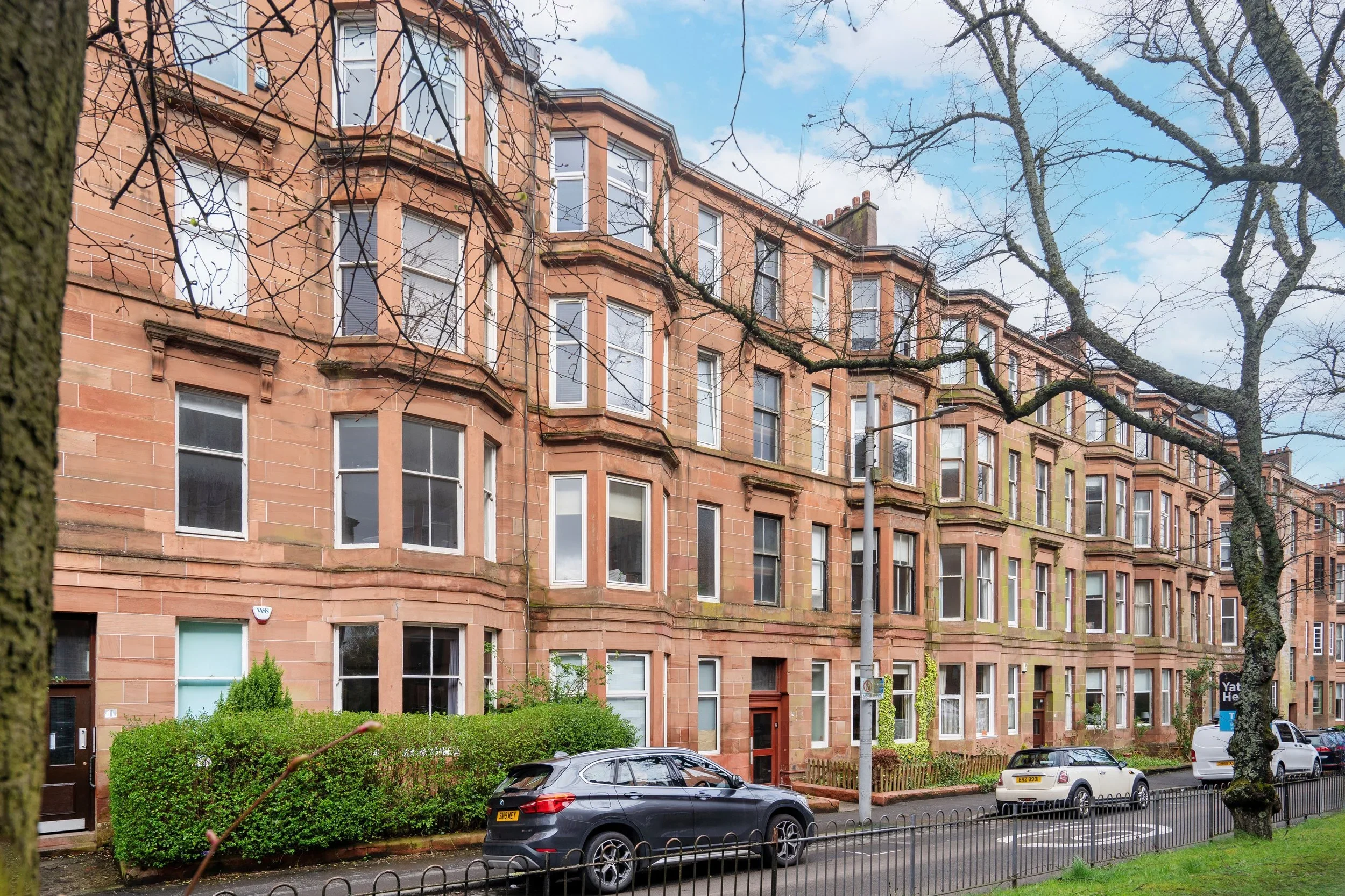 Flat Dudley Drive in Glasgow