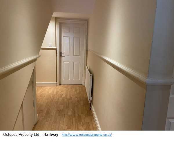 Flat Osborne Road in Newcastle upon Tyne